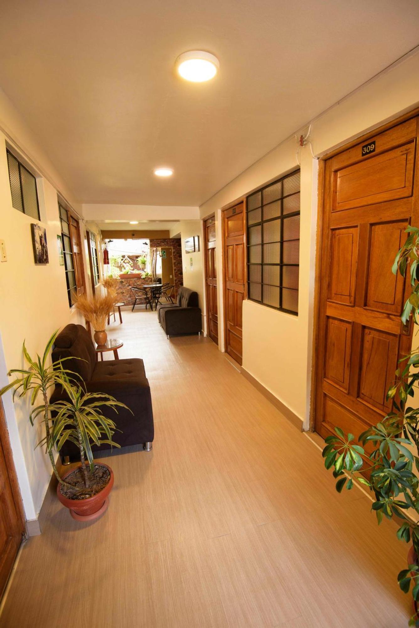 Hotel Virgen Del Carmen - Huaraz Экстерьер фото